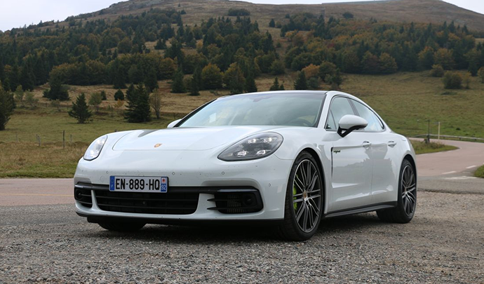 Rimappatura Centralina Porsche Panamera 2.9t e-hybrid 462 cv