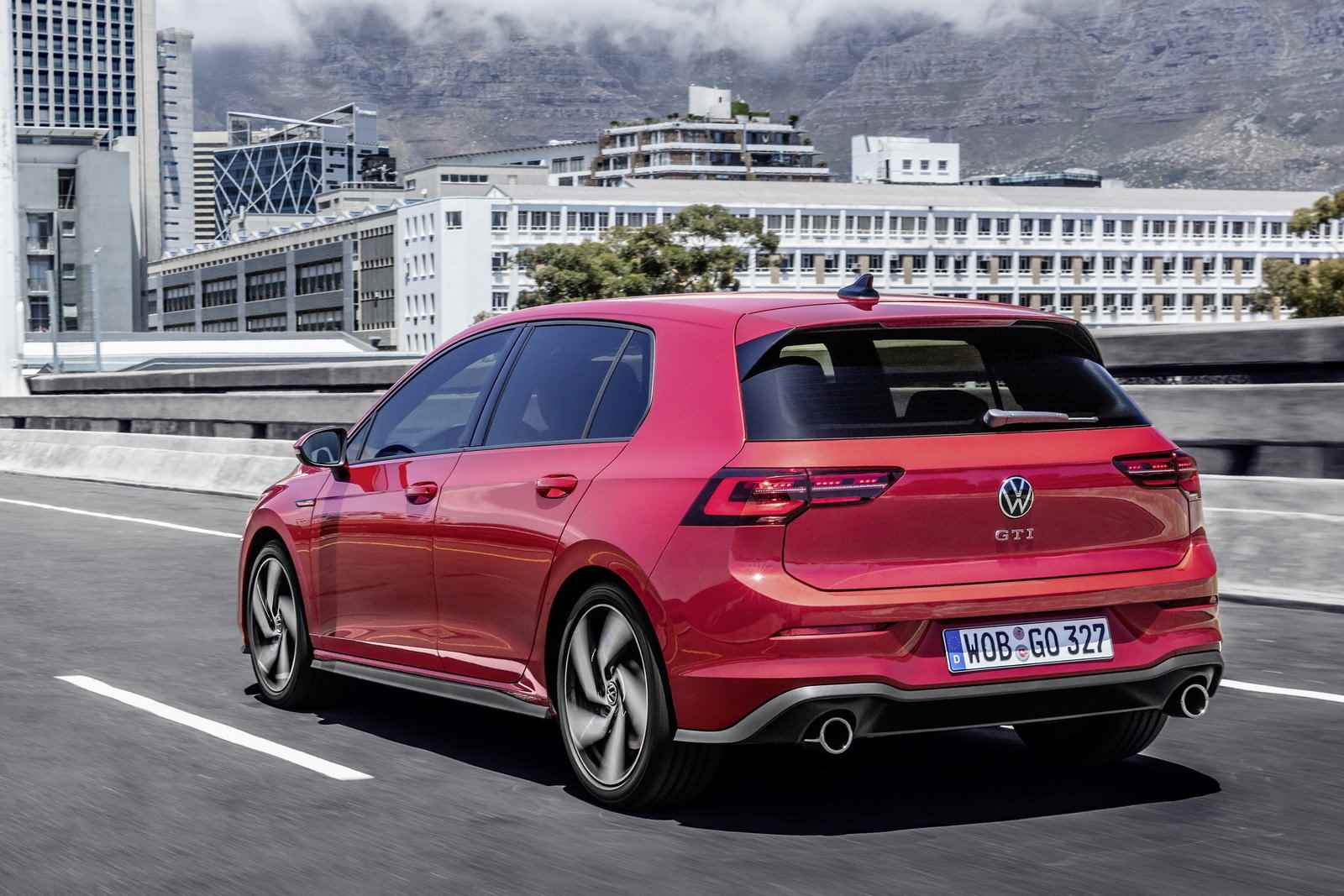 Rimappatura Centralina Volkswagen Golf 8 2.0 GTI: +85 CV e +100 Nm di Pura Potenza