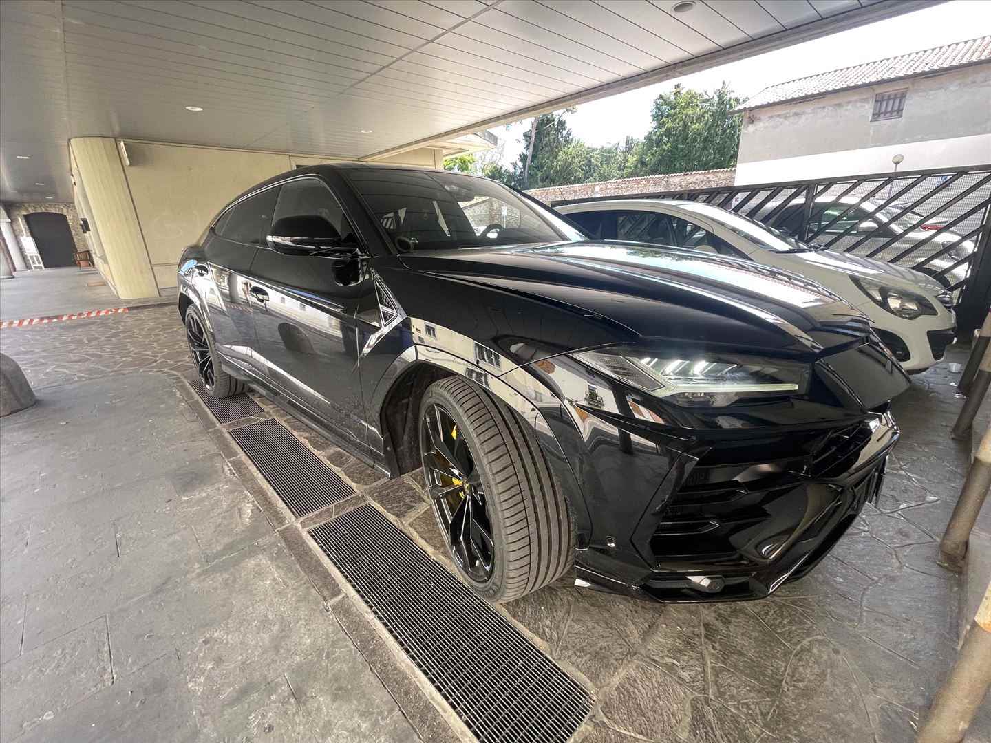 Rimappatura Centralina Lamborghini Urus 4.0 V8: Incremento Prestazioni con PTPTuning